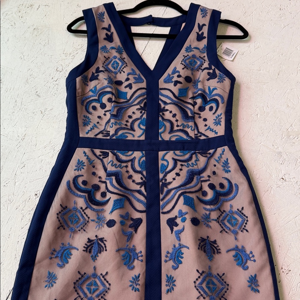 Greylin Navy and Beige Embroidered V-Neck Mini Dress